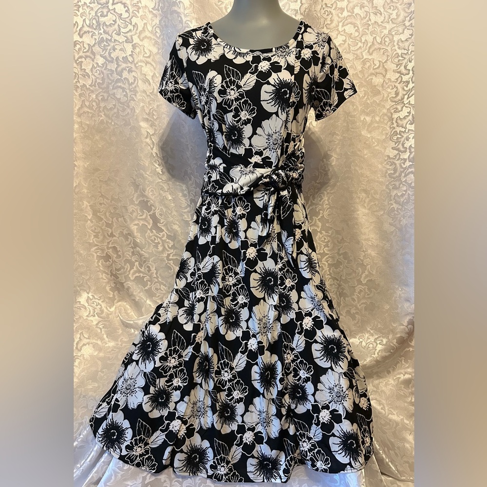 Black & White Floral Maxi Dress with Tie Waist